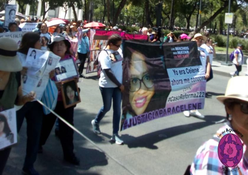 Así fue la marcha en silencio por las mujeres víctimas de feminicidio en México. Exigimos justicia para los casos y que no haya ni una desaparecida ni asesinada más. Se llevó a cabo en la CDMX, el domingo 8 de septiembre.